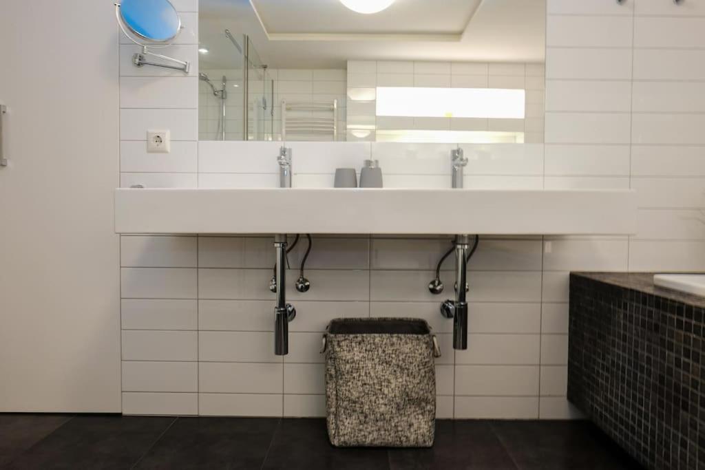 #Stayhere - Spacious Luxury Town Hall 3Bdr Apartment VNO Kültér fotó