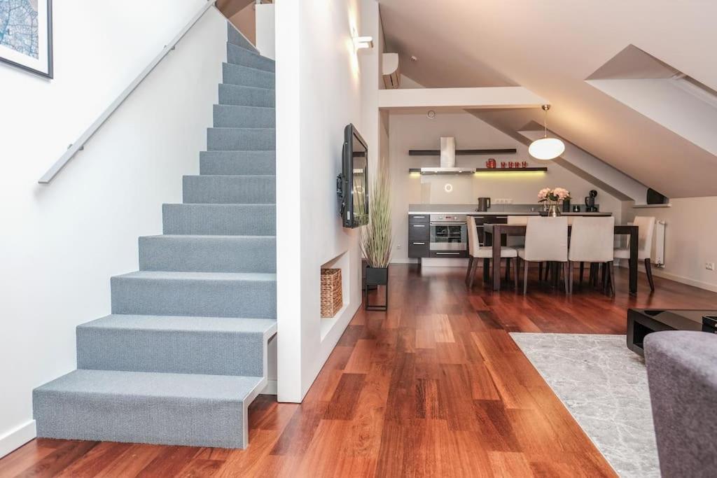 #Stayhere - Spacious Luxury Town Hall 3Bdr Apartment VNO Kültér fotó