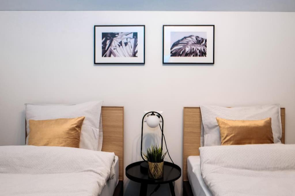 #Stayhere - Spacious Luxury Town Hall 3Bdr Apartment VNO Kültér fotó